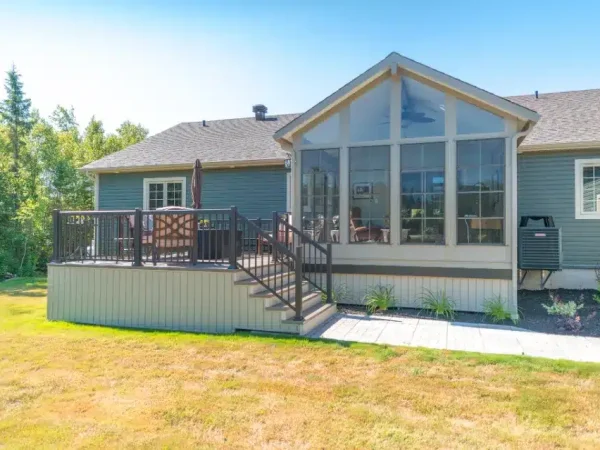 3-season-sunroom-vinyl-sunspace-renoasis-0133
