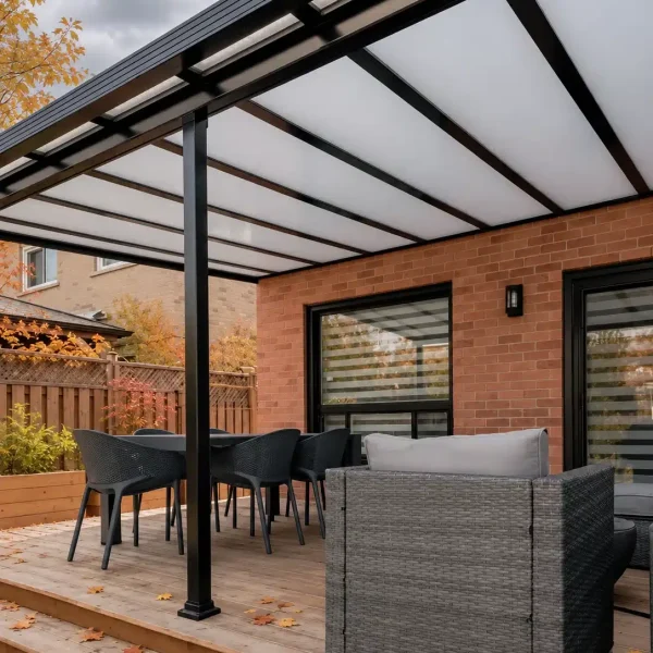 Acrylic patio cover in autumn - Sunspace GTA